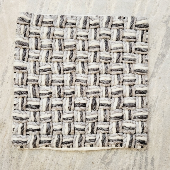 🆕️ Surya Cordoba Collection Pillow Sham Case set of 1 - Picture 5 of 7